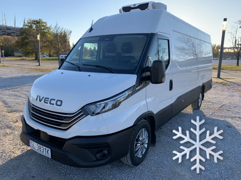 Iveco Izoterma L4H2 automat — samochód dostawczy w wynajmie