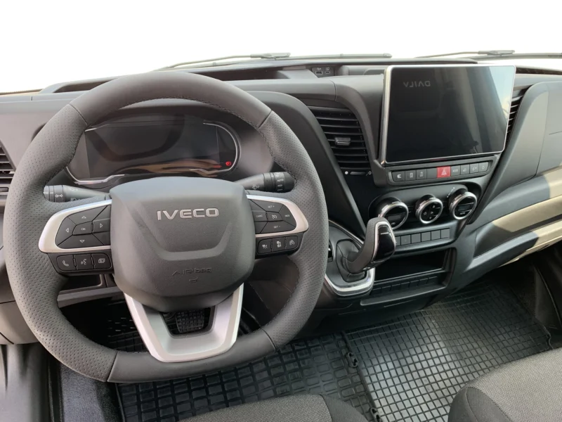 Iveco Laweta Daily automat + Kabina sypialnia + Ogrzewanie postojowe — zdjęcie 4